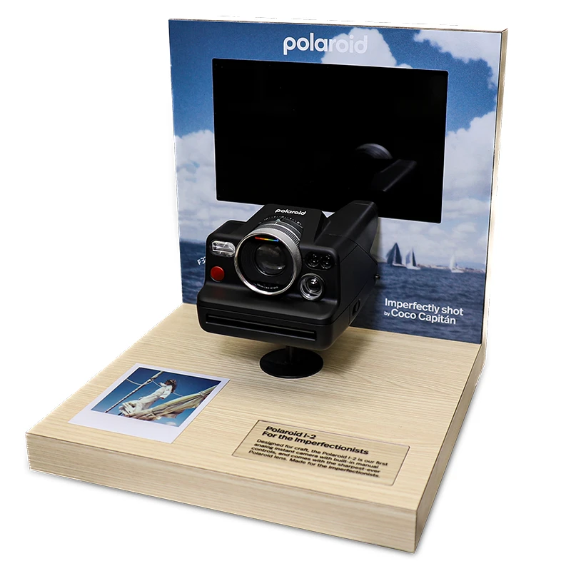 Polaroid